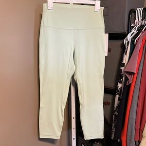 NWT Lululemon High Rise Align 23” Crop Sz 10 Kohlrabi Green Nulu